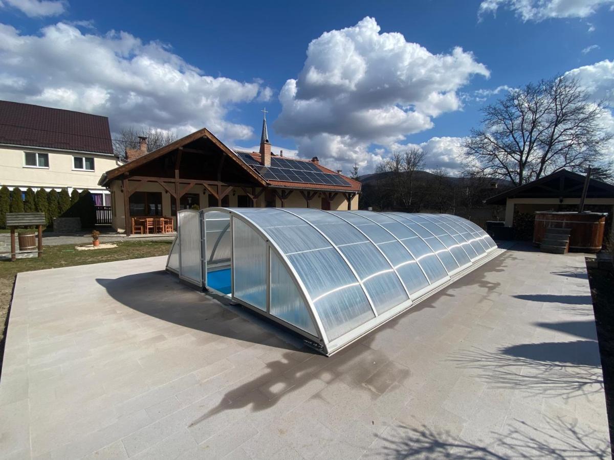 Vila Anna Malnas Bai Екстер'єр фото